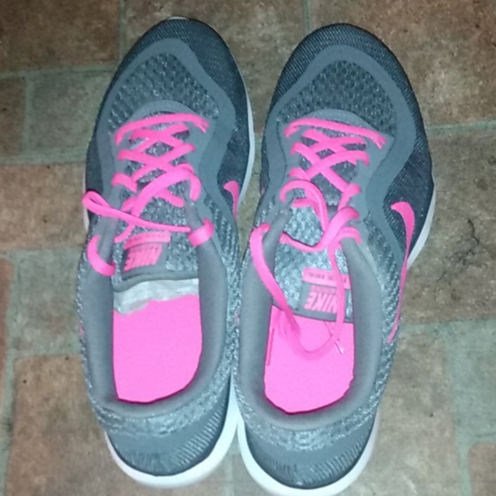 Nike gymshoes